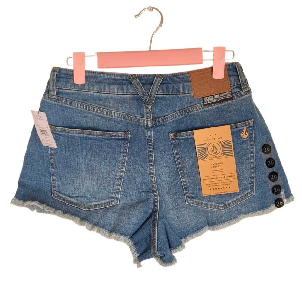 NWT Volcom Midrise‎ Cutoff Denim Shorts